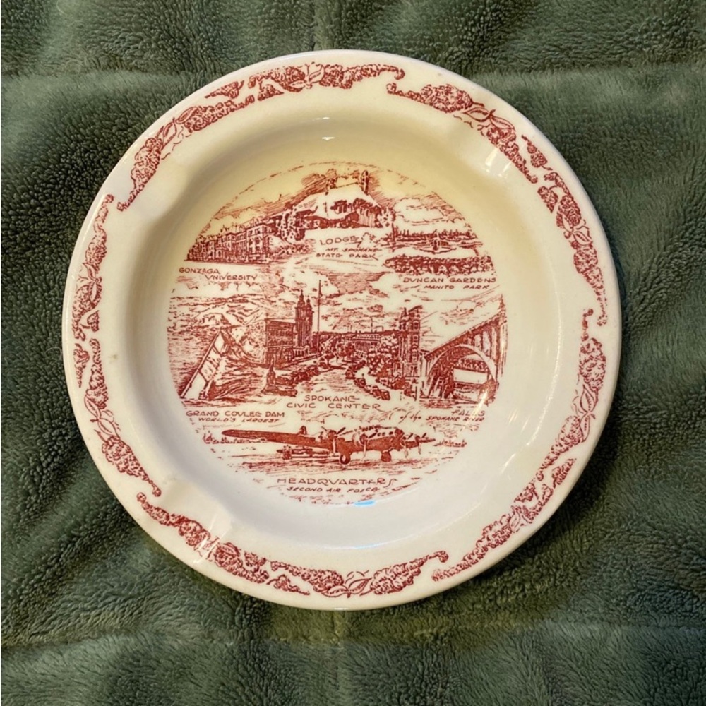 Vintage Vernon Kilns USA Spokane Washington Ashtray